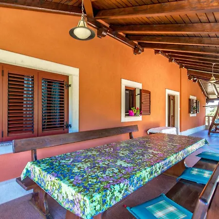 Amazing In With Kitchen Holiday home